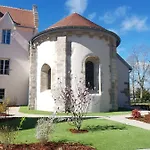 Hotel Chateau Saint-jean, Relais & Chateaux Montlucon