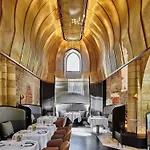 Chateau Saint-jean, Relais & Chateaux Hotel Montlucon