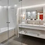 Hotel Chateau Saint-jean, Relais & Chateaux Montlucon