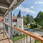Hotel Chateau Saint-jean, Relais & Chateaux Montluçon