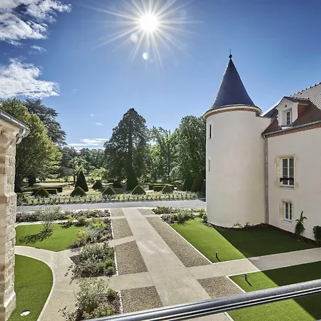 Chateau Saint-jean, Relais & Chateaux モンリュソン