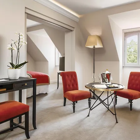 ホテル Chateau Saint-jean, Relais & Chateaux 5*