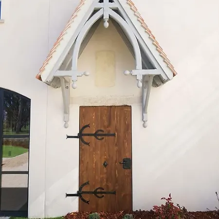 Chateau Saint-jean, Relais & Chateaux 5* モンリュソン