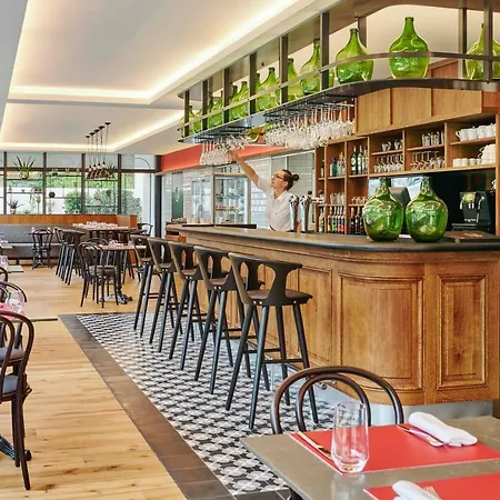 Hotel Château Saint-jean, Relais&châteaux 5*