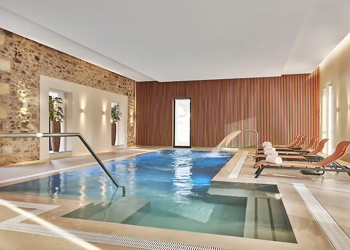 Chateau Saint-jean, Relais & Chateaux 5* Montlucon