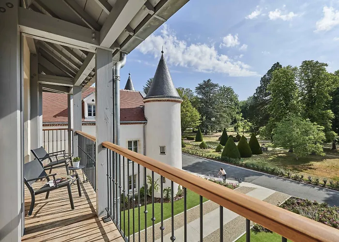 Chateau Saint-jean, Relais & Chateaux Hotel Montlucon