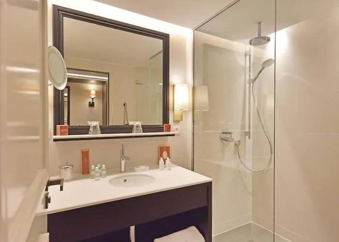 Chateau Saint-jean, Relais & Chateaux Hotel 5*