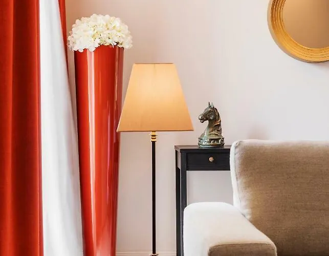 Chateau Saint-jean, Relais & Chateaux Hotel Montlucon